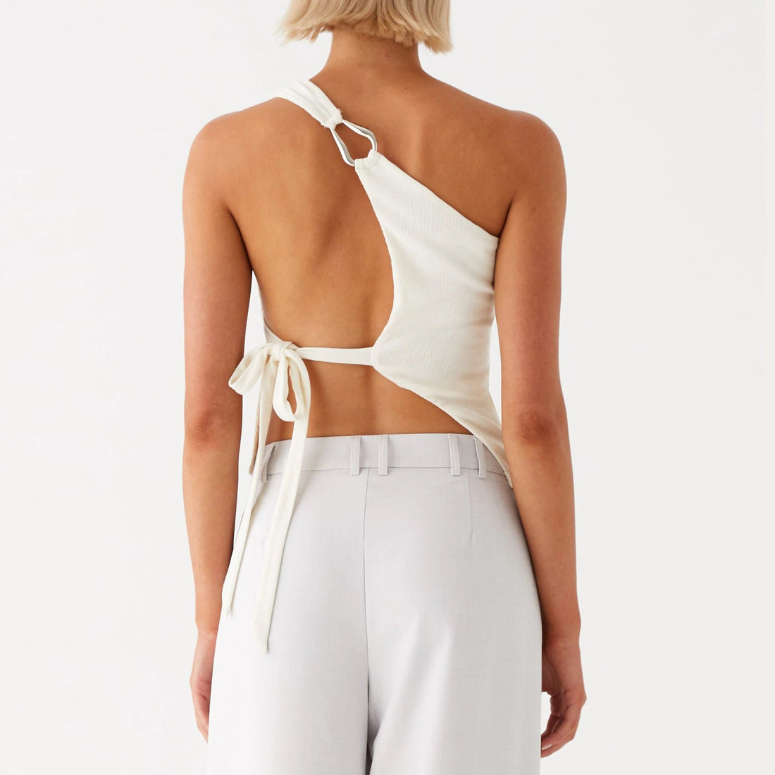 Asymmetrisches One-Shoulder Tanktop mit Schleifendetail