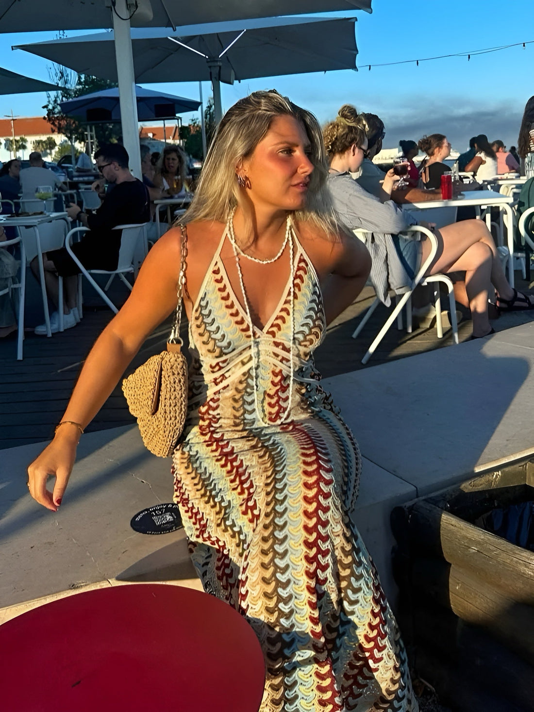 Boho Crochet Maxikleid mit buntem Muster
