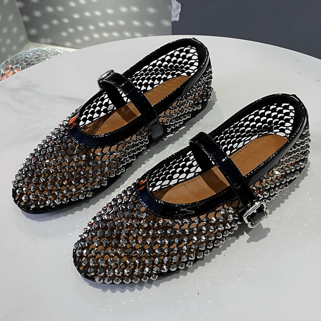 Glitzernde Mesh-Ballerinas im Mary-Jane-Stil